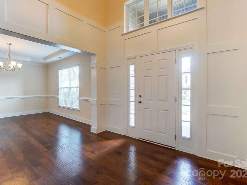 15031 Brannock Hills Drive, Charlotte, NC 28278.  MLS# CAR4282601, YatesRealty ID 26971. 