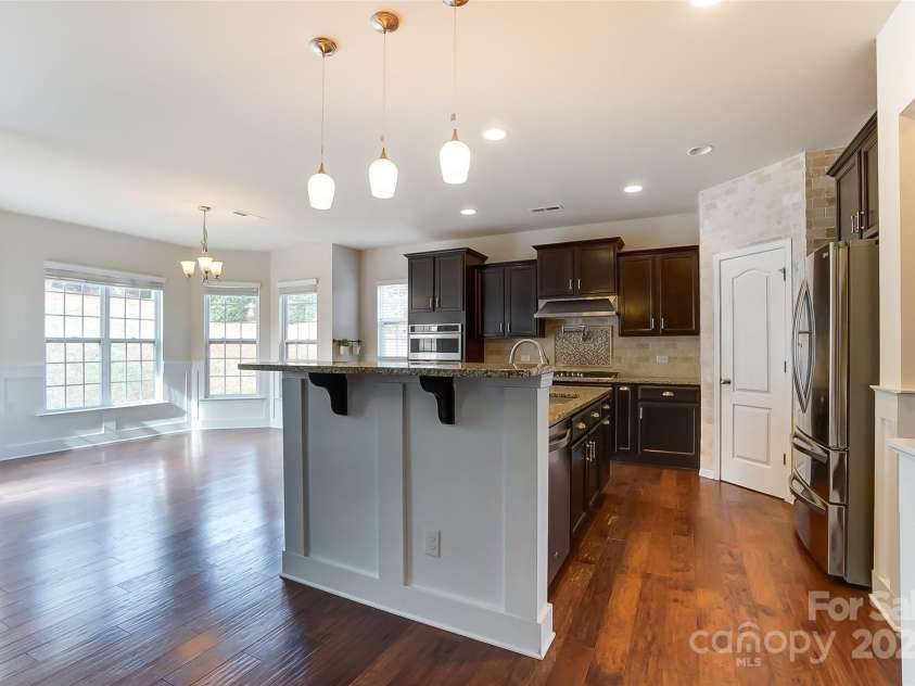 15031 Brannock Hills Drive, Charlotte, NC 28278.  MLS# CAR4282601, YatesRealty ID 26971. 