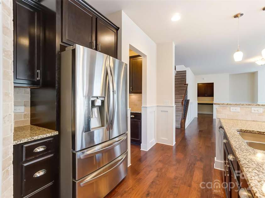 15031 Brannock Hills Drive, Charlotte, NC 28278.  MLS# CAR4282601, YatesRealty ID 26971. 