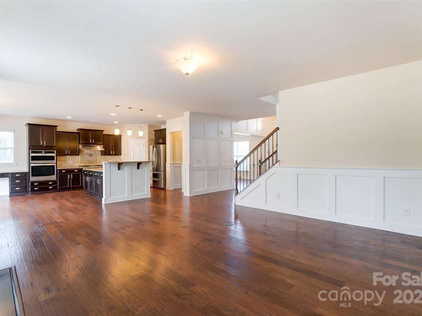 15031 Brannock Hills Drive, Charlotte, NC 28278.  MLS# CAR4282601, YatesRealty ID 26971. 