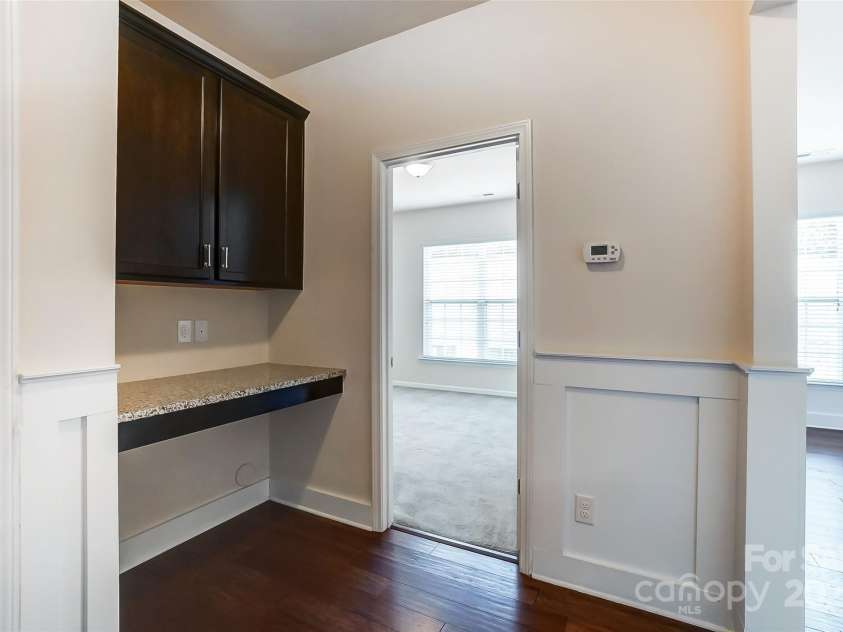 15031 Brannock Hills Drive, Charlotte, NC 28278.  MLS# CAR4282601, YatesRealty ID 26971. 