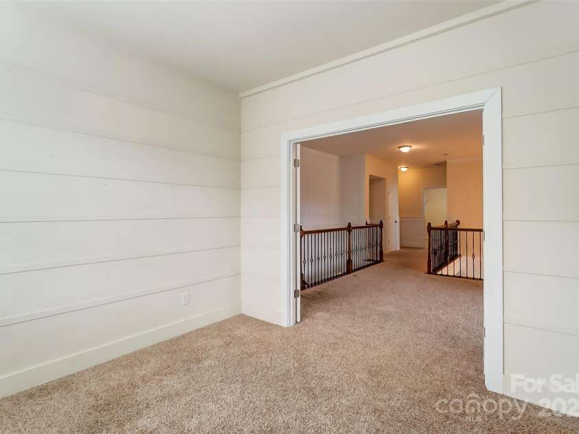 15031 Brannock Hills Drive, Charlotte, NC 28278.  MLS# CAR4282601, YatesRealty ID 26971. 