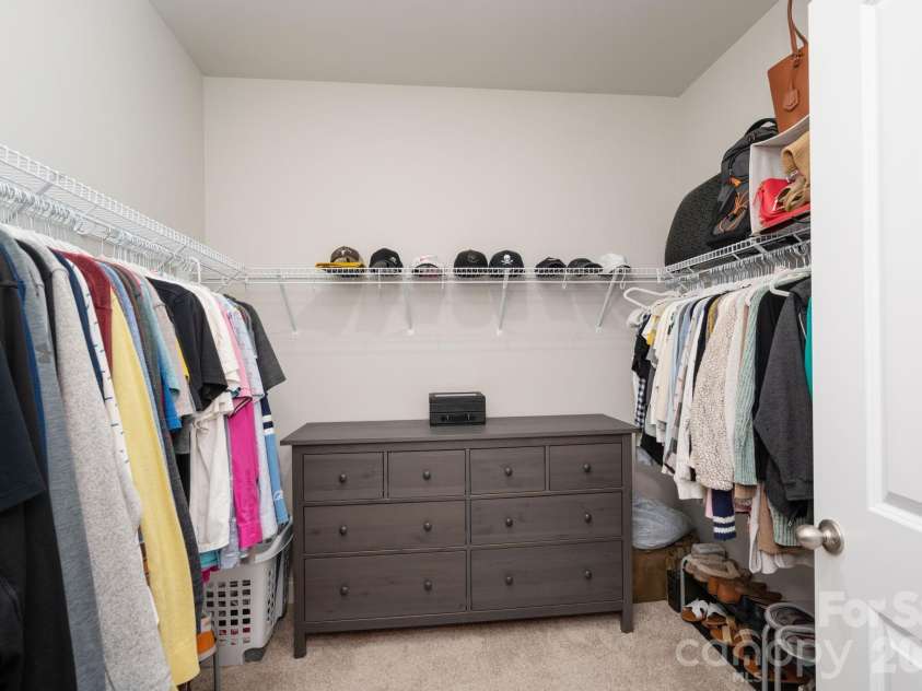 45 Dreambird Drive, Leicester, NC 28748.  MLS# CAR4387776, YatesRealty ID 26971. Oversized Walk-in Closet
