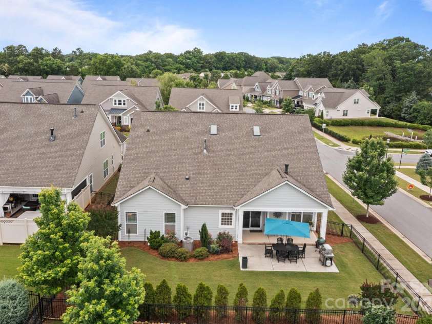 16034 Rushwick Drive, Huntersville, NC 28078.  MLS# CAR4262990, YatesRealty ID 26972. 