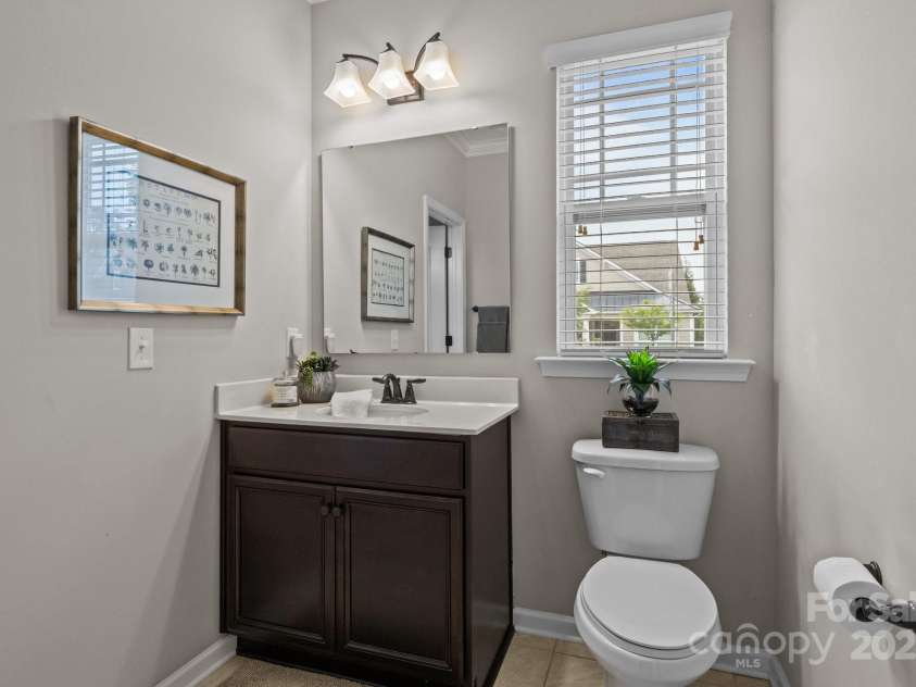 16034 Rushwick Drive, Huntersville, NC 28078.  MLS# CAR4262990, YatesRealty ID 26972. Bathroom 2 connects to bedroom & hall