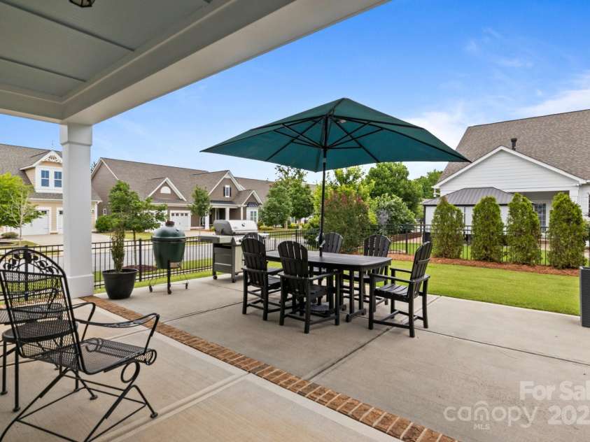 16034 Rushwick Drive, Huntersville, NC 28078.  MLS# CAR4262990, YatesRealty ID 26972. Covered & uncovered entertaining spaces