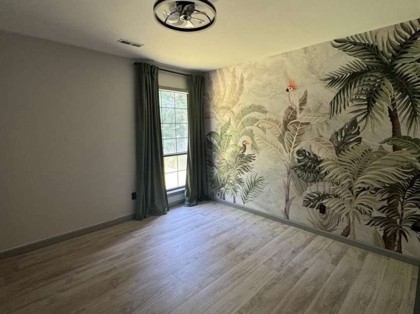 11209 Snapfinger Drive, Charlotte, NC 28277.  MLS# CAR4382199, YatesRealty ID 26973. Room 1