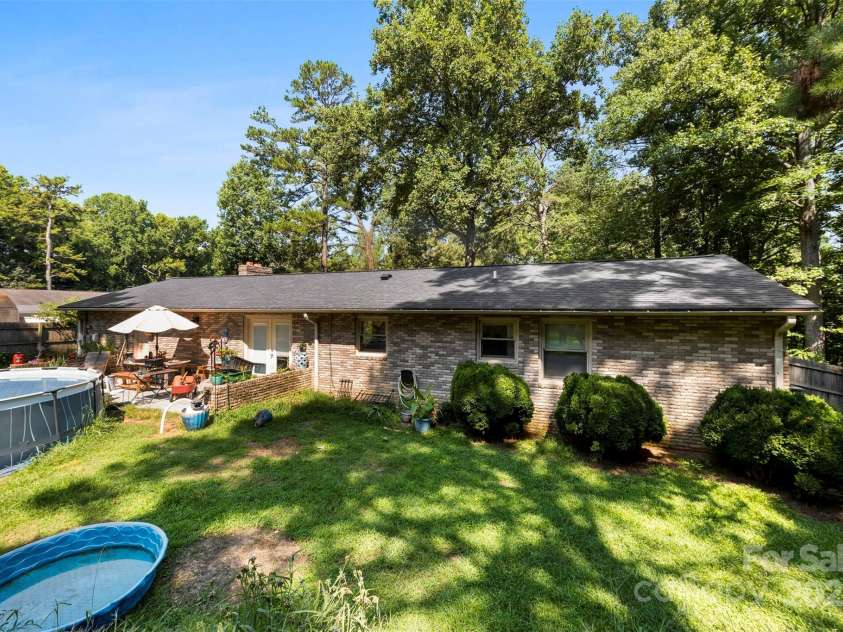 107 Laura Springs Drive, Salisbury, NC 28146.  MLS# CAR4280343, YatesRealty ID 26975. 