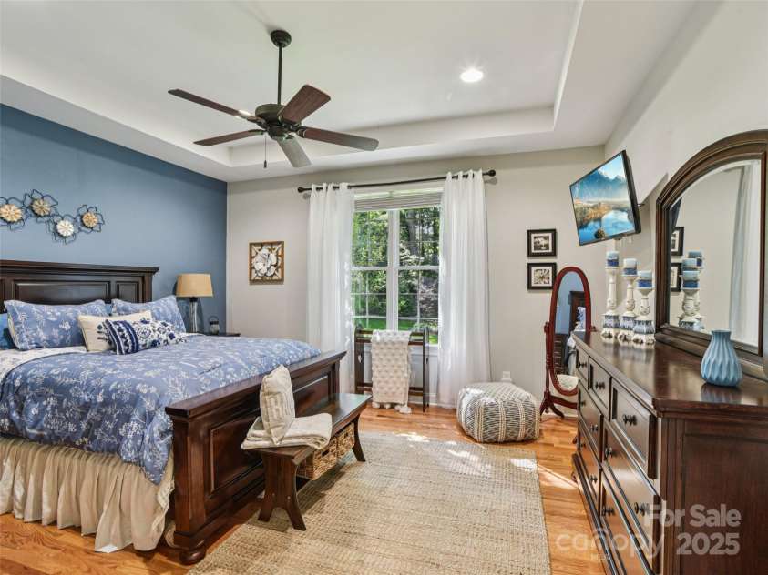 145 Fernbrook Way, Hendersonville, NC 28791.  MLS# CAR4274109, YatesRealty ID 26976. 