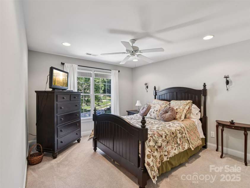 145 Fernbrook Way, Hendersonville, NC 28791.  MLS# CAR4274109, YatesRealty ID 26976. 