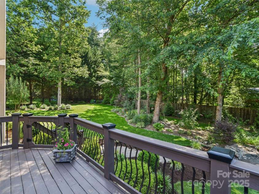 145 Fernbrook Way, Hendersonville, NC 28791.  MLS# CAR4274109, YatesRealty ID 26976. 