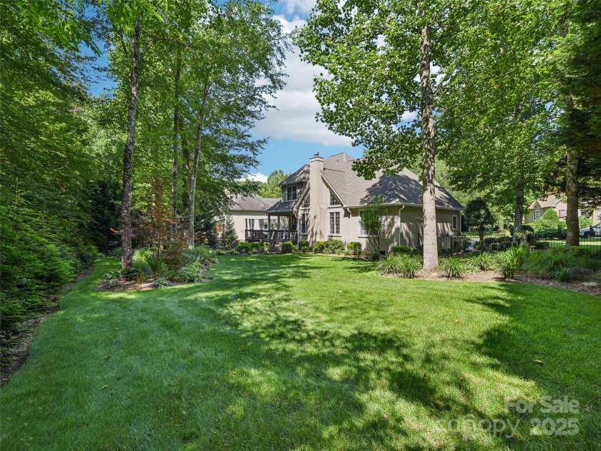 145 Fernbrook Way, Hendersonville, NC 28791.  MLS# CAR4274109, YatesRealty ID 26976. 