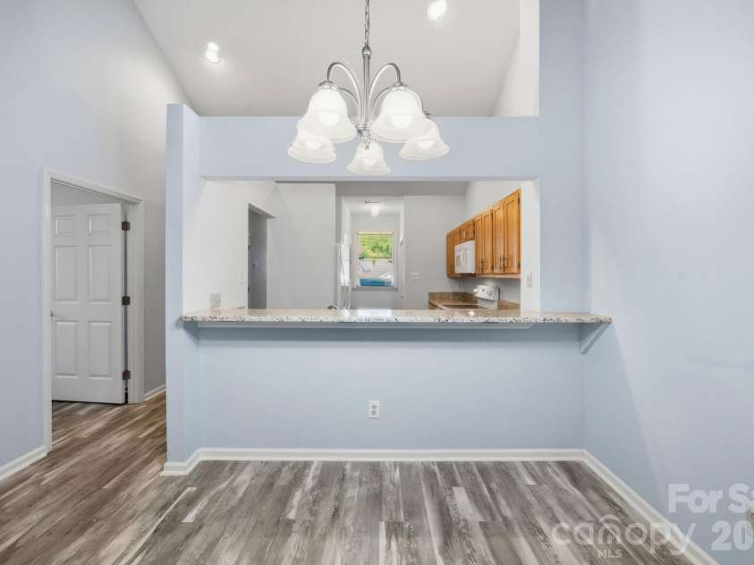 19980 Oak Leaf Circle, Cornelius, NC 28031.  MLS# CAR4383393, YatesRealty ID 26976. 