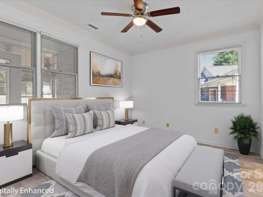 19980 Oak Leaf Circle, Cornelius, NC 28031.  MLS# CAR4383393, YatesRealty ID 26976. Master Bedroom