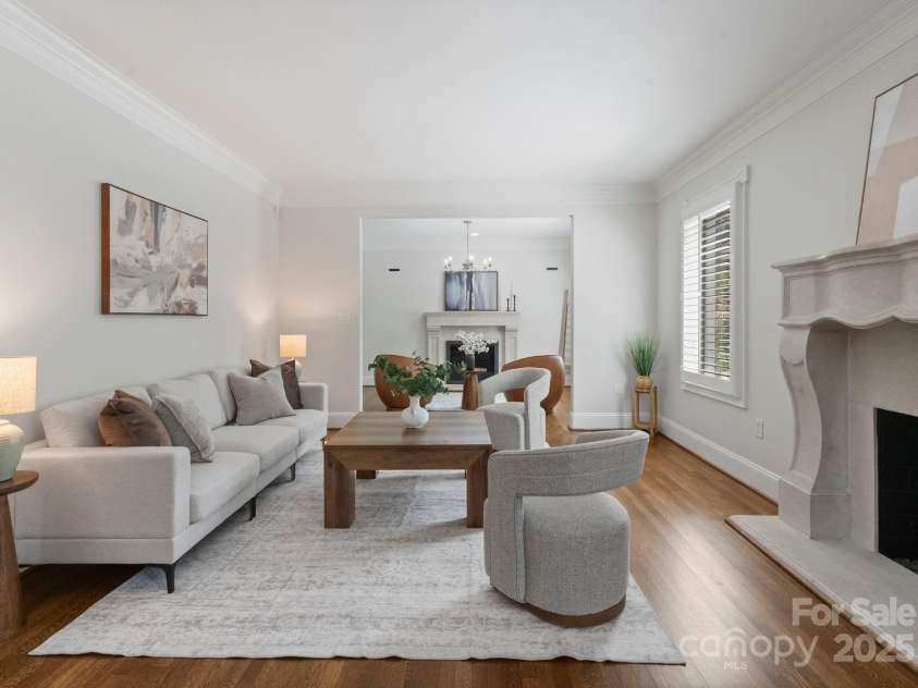 1619 Providence Road, Charlotte, NC 28207.  MLS# CAR4304931, YatesRealty ID 26977. 