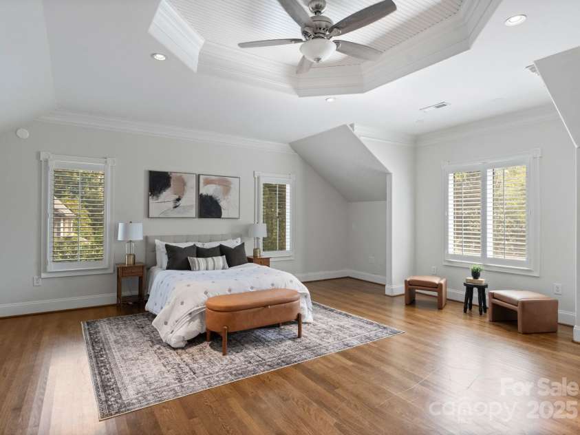 1619 Providence Road, Charlotte, NC 28207.  MLS# CAR4304931, YatesRealty ID 26977. 