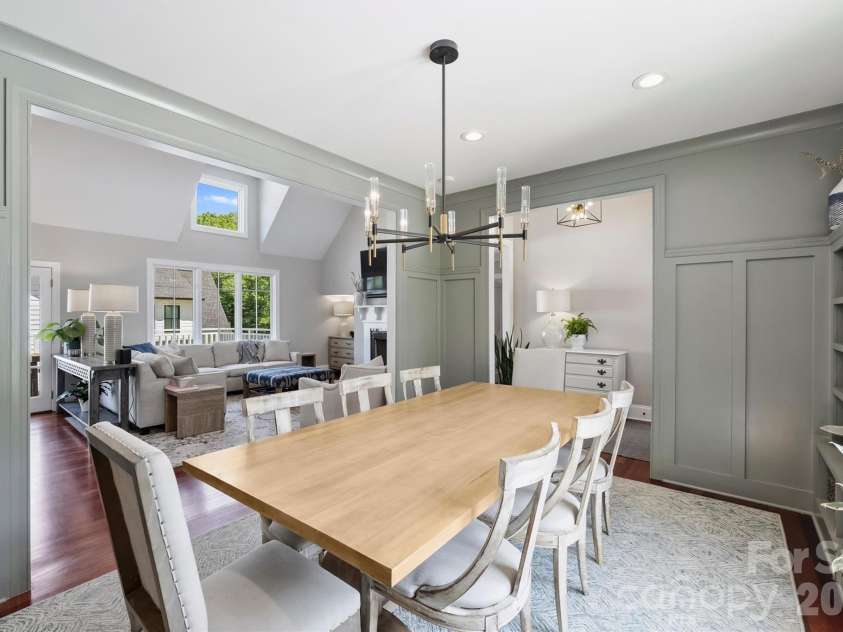 237 Hunter Lane, Charlotte, NC 28211.  MLS# CAR4384992, YatesRealty ID 26977. 