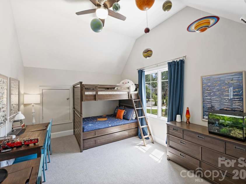 237 Hunter Lane, Charlotte, NC 28211.  MLS# CAR4384992, YatesRealty ID 26977. 