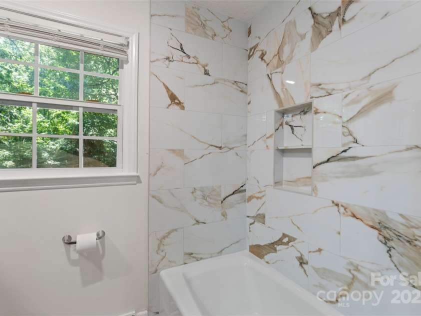 3943 Peggy Lane, Mint Hill, NC 28227.  MLS# CAR4274515, YatesRealty ID 26978. 