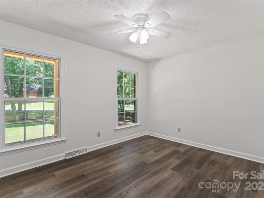 3943 Peggy Lane, Mint Hill, NC 28227.  MLS# CAR4274515, YatesRealty ID 26978. 