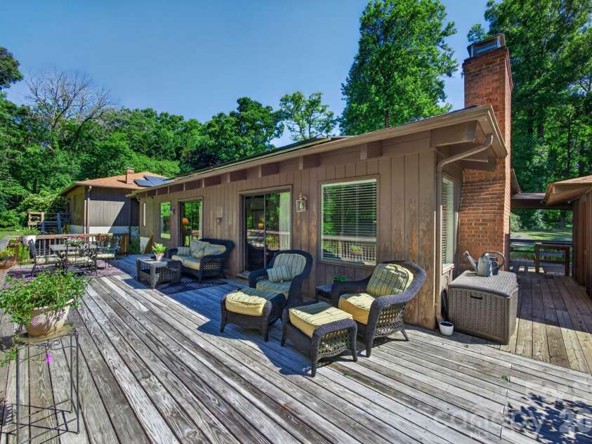 430 School Street, Rockwell, NC 28138.  MLS# CAR4382765, YatesRealty ID 26980. 