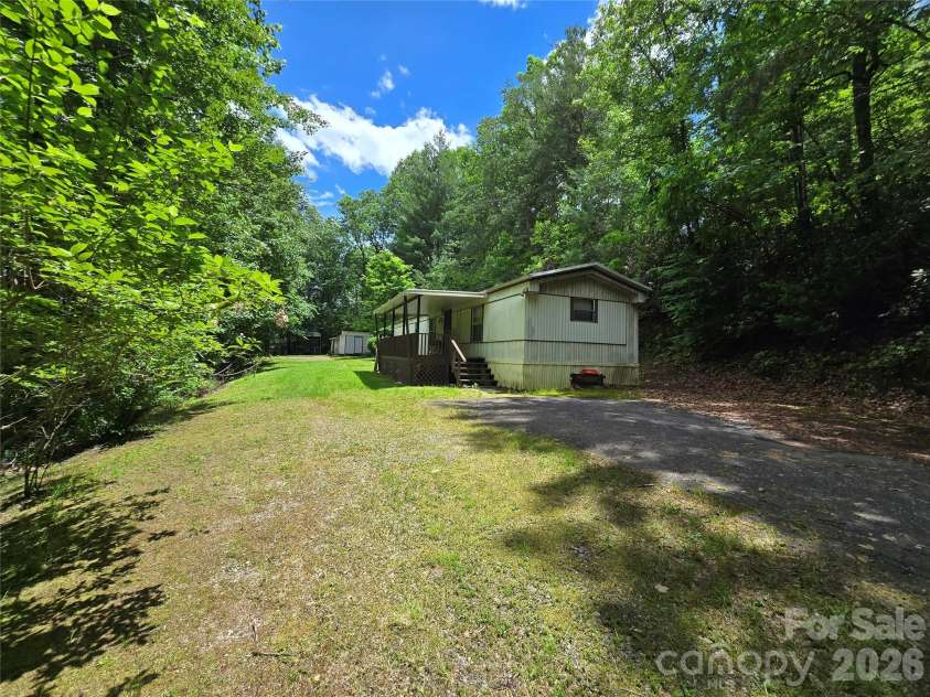 6 Rain Cloud Road, Candler, NC 28715.  MLS# CAR4387440, YatesRealty ID 26982. 
