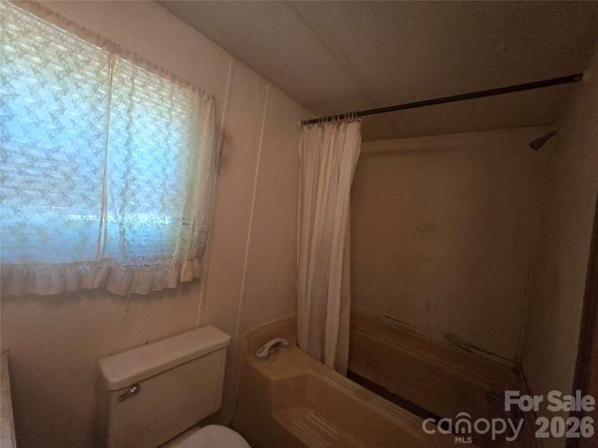 6 Rain Cloud Road, Candler, NC 28715.  MLS# CAR4387440, YatesRealty ID 26982. 