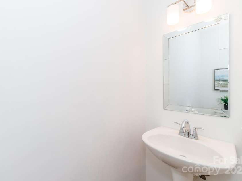 444 Cottonfield Circle, Waxhaw, NC 28173.  MLS# CAR4324330, YatesRealty ID 26983. 