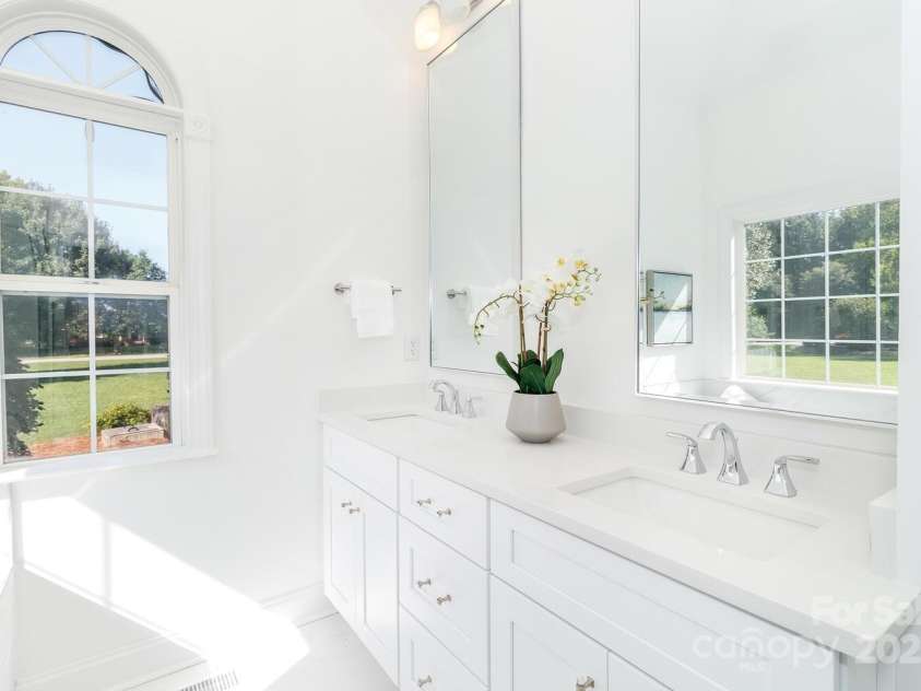 444 Cottonfield Circle, Waxhaw, NC 28173.  MLS# CAR4324330, YatesRealty ID 26983. 