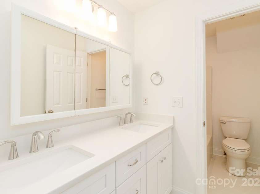 444 Cottonfield Circle, Waxhaw, NC 28173.  MLS# CAR4324330, YatesRealty ID 26983. 