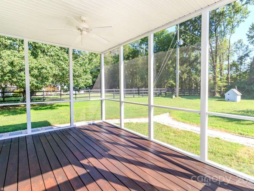 444 Cottonfield Circle, Waxhaw, NC 28173.  MLS# CAR4324330, YatesRealty ID 26983. 