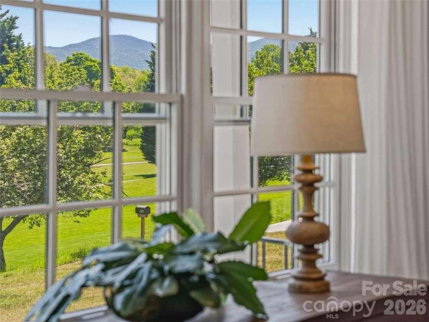 721 Golf Course Road, Waynesville, NC 28786.  MLS# CAR4374651, YatesRealty ID 26984. 