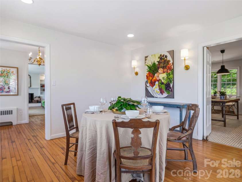 721 Golf Course Road, Waynesville, NC 28786.  MLS# CAR4374651, YatesRealty ID 26984. 