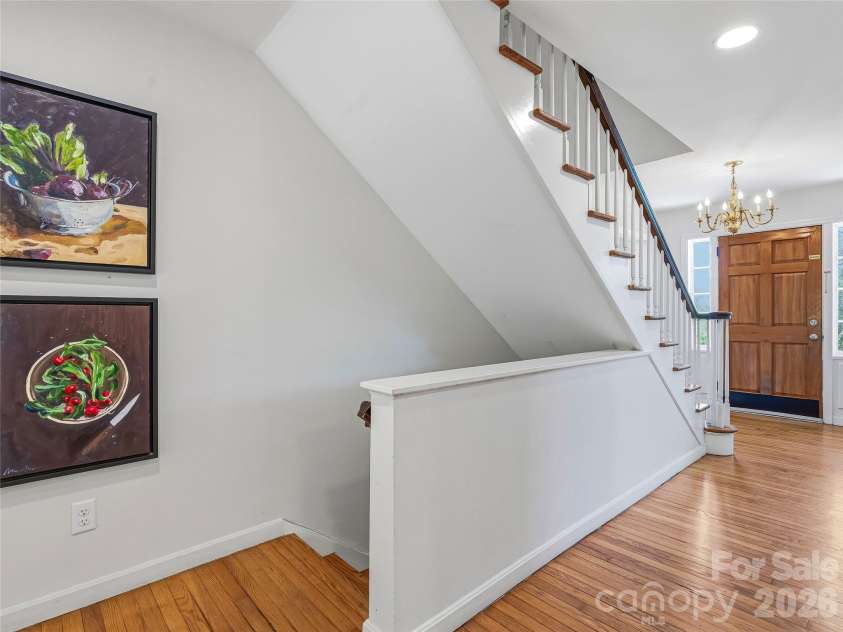 721 Golf Course Road, Waynesville, NC 28786.  MLS# CAR4374651, YatesRealty ID 26984. 