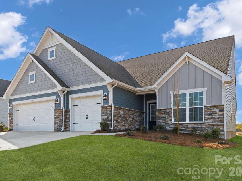 5386 Redbud Road, Lancaster, SC 29720.  MLS# CAR4384146, YatesRealty ID 26985. 