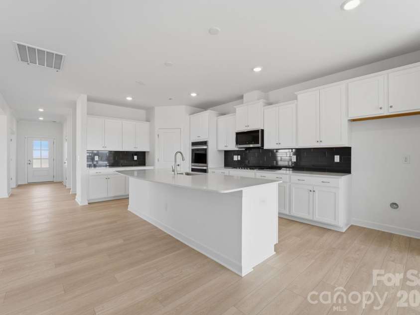 5386 Redbud Road, Lancaster, SC 29720.  MLS# CAR4384146, YatesRealty ID 26985. 