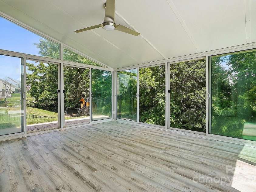 7166 Dove Field Lane, Fort Mill, SC 29707.  MLS# CAR4259041, YatesRealty ID 26985. 4 Season room