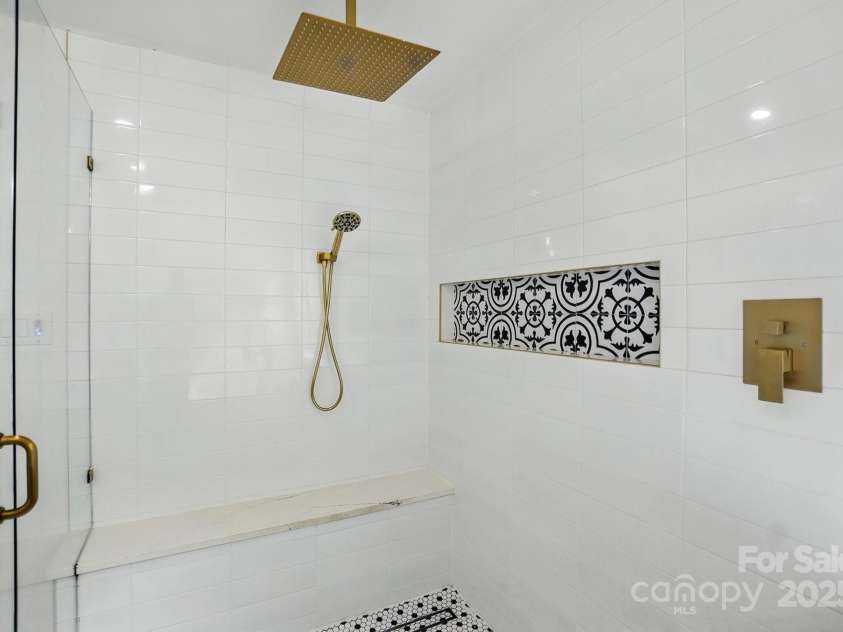 7166 Dove Field Lane, Fort Mill, SC 29707.  MLS# CAR4259041, YatesRealty ID 26985. 