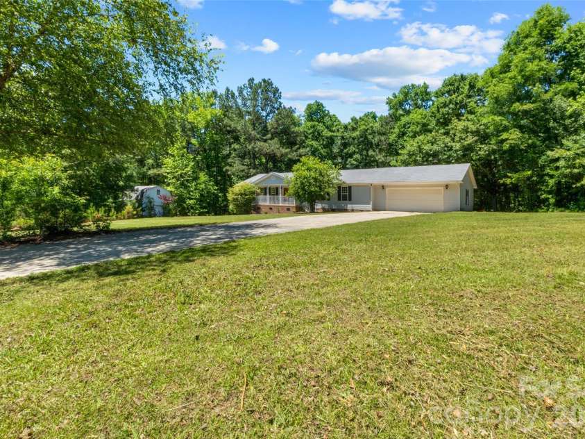 434 Rutledge Drive, Catawba, SC 29704.  MLS# CAR4382046, YatesRealty ID 26987. 
