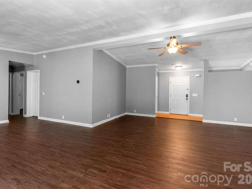 434 Rutledge Drive, Catawba, SC 29704.  MLS# CAR4382046, YatesRealty ID 26987. 