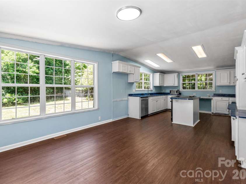434 Rutledge Drive, Catawba, SC 29704.  MLS# CAR4382046, YatesRealty ID 26987. 