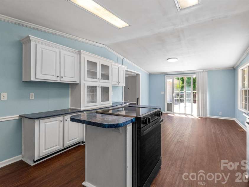 434 Rutledge Drive, Catawba, SC 29704.  MLS# CAR4382046, YatesRealty ID 26987. 
