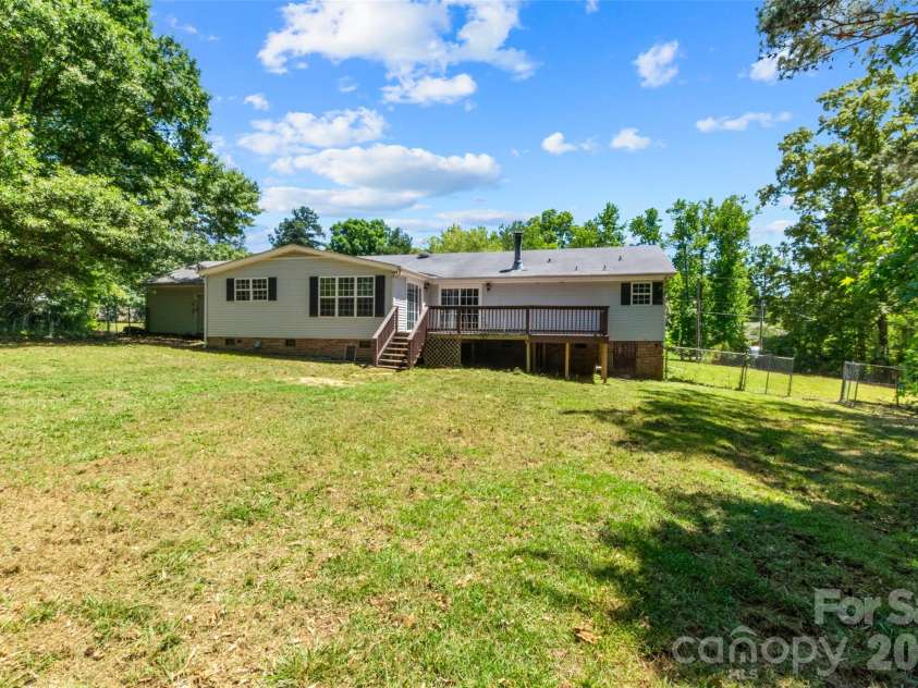 434 Rutledge Drive, Catawba, SC 29704.  MLS# CAR4382046, YatesRealty ID 26987. 