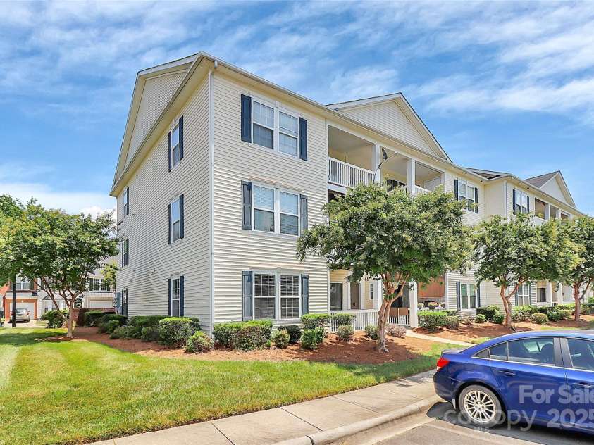 3853 Carl Parmer Drive, Harrisburg, NC 28075.  MLS# CAR4276229, YatesRealty ID 26989. 