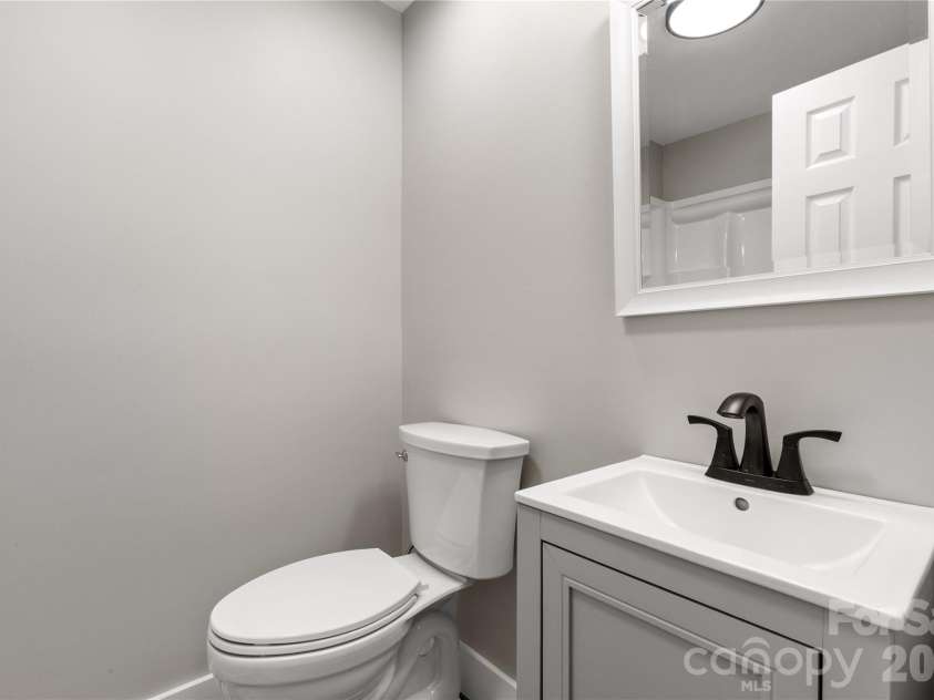 5224 Lancaster Highway, Fort Lawn, SC 29714.  MLS# CAR4383188, YatesRealty ID 26989. 