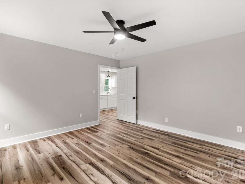5224 Lancaster Highway, Fort Lawn, SC 29714.  MLS# CAR4383188, YatesRealty ID 26989. 