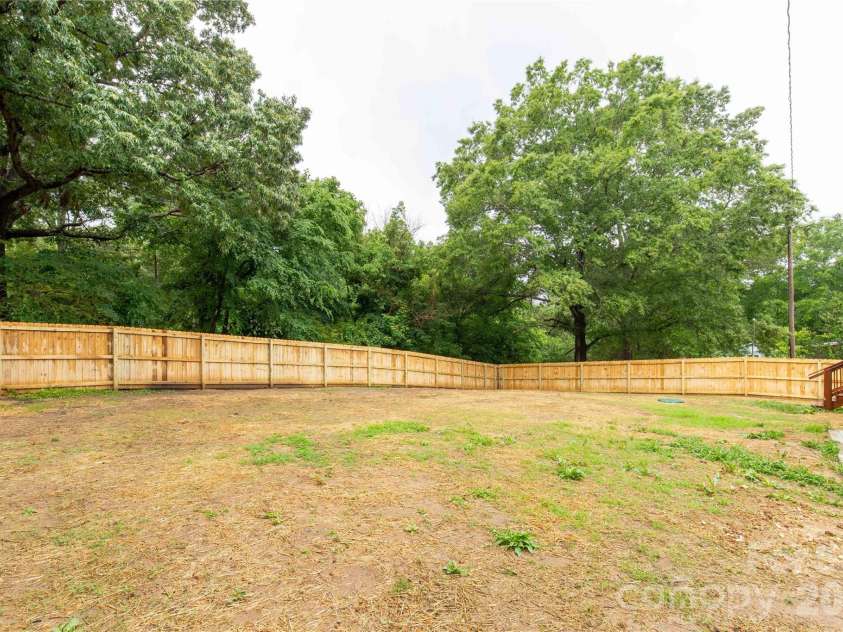 5224 Lancaster Highway, Fort Lawn, SC 29714.  MLS# CAR4383188, YatesRealty ID 26989. 