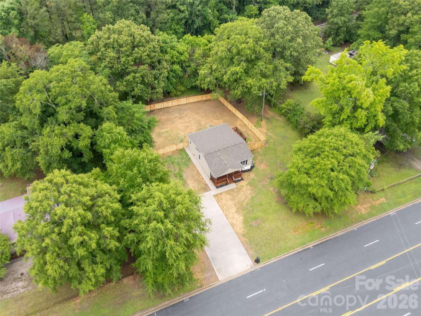 5224 Lancaster Highway, Fort Lawn, SC 29714.  MLS# CAR4383188, YatesRealty ID 26989. 