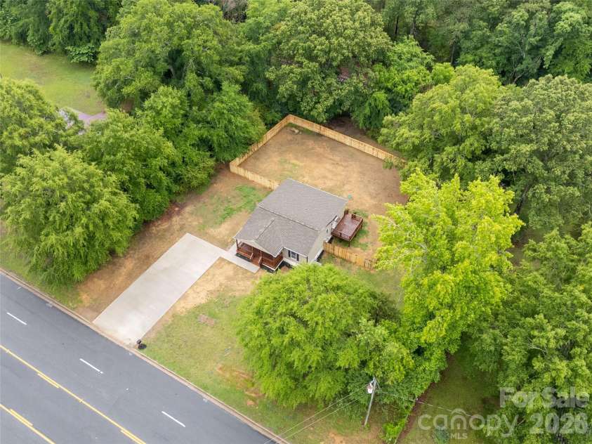 5224 Lancaster Highway, Fort Lawn, SC 29714.  MLS# CAR4383188, YatesRealty ID 26989. 