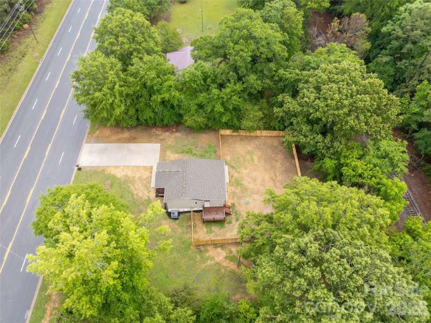 5224 Lancaster Highway, Fort Lawn, SC 29714.  MLS# CAR4383188, YatesRealty ID 26989. 